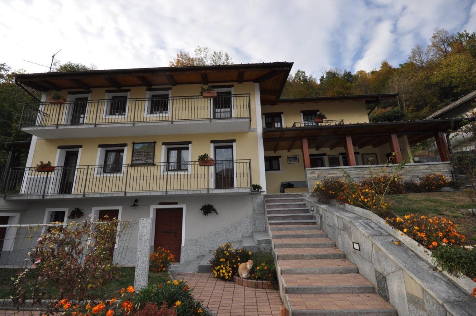 Cat Marvei Apartment Villadossola ภายนอก รูปภาพ